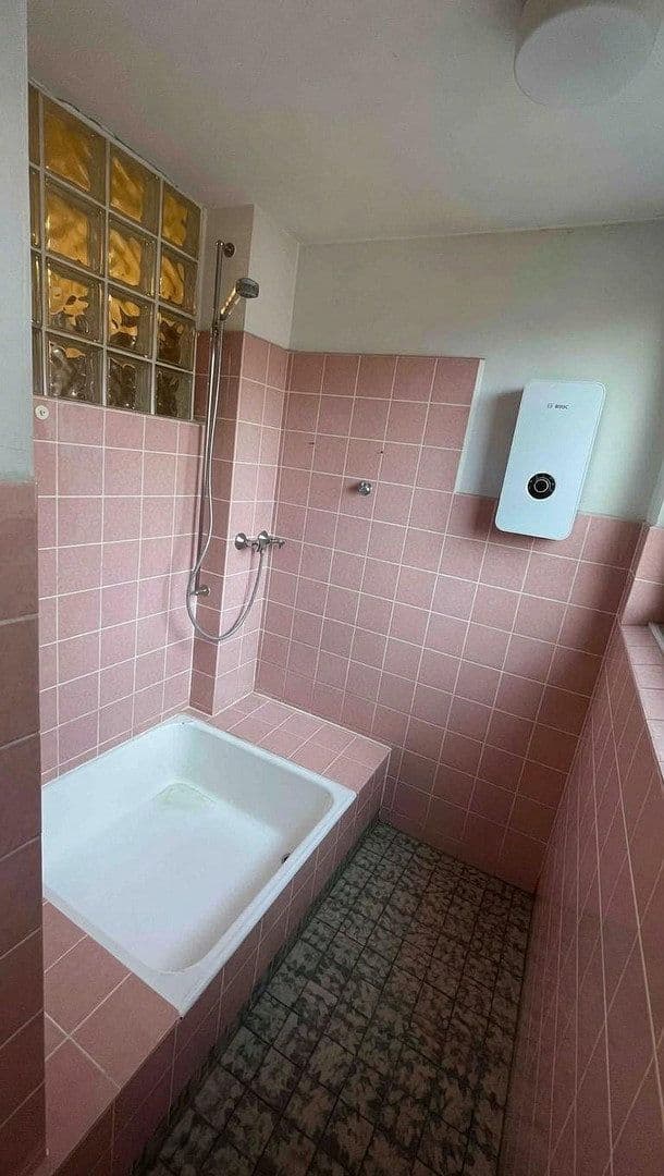 Prodej domu 492 m², pozemek 381 m², Further Straße 86, Neuss, Severní Porýní-Vestfálsko Prodej domu 492 m², pozemek 381 m², Further Straße 86, Neuss, Severní Porýní-Vestfálsko