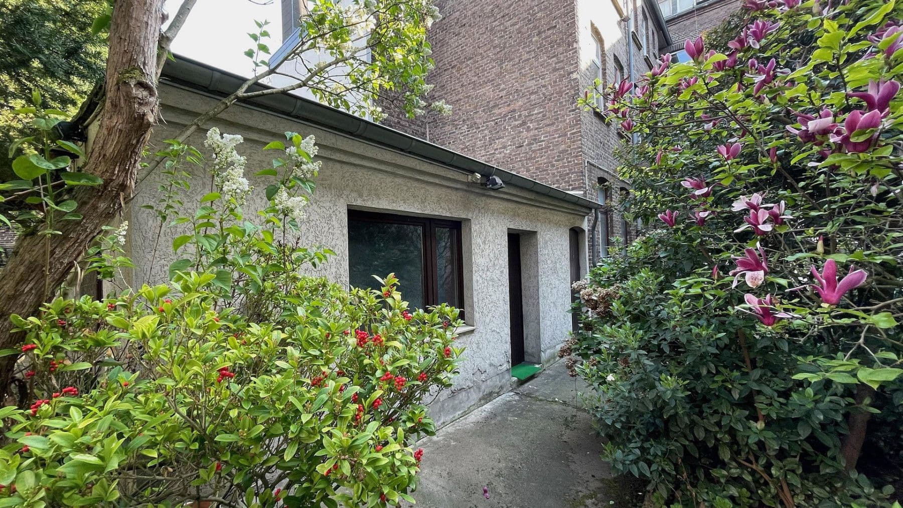 Prodej domu 492 m², pozemek 381 m², Further Straße 86, Neuss, Severní Porýní-Vestfálsko Prodej domu 492 m², pozemek 381 m², Further Straße 86, Neuss, Severní Porýní-Vestfálsko