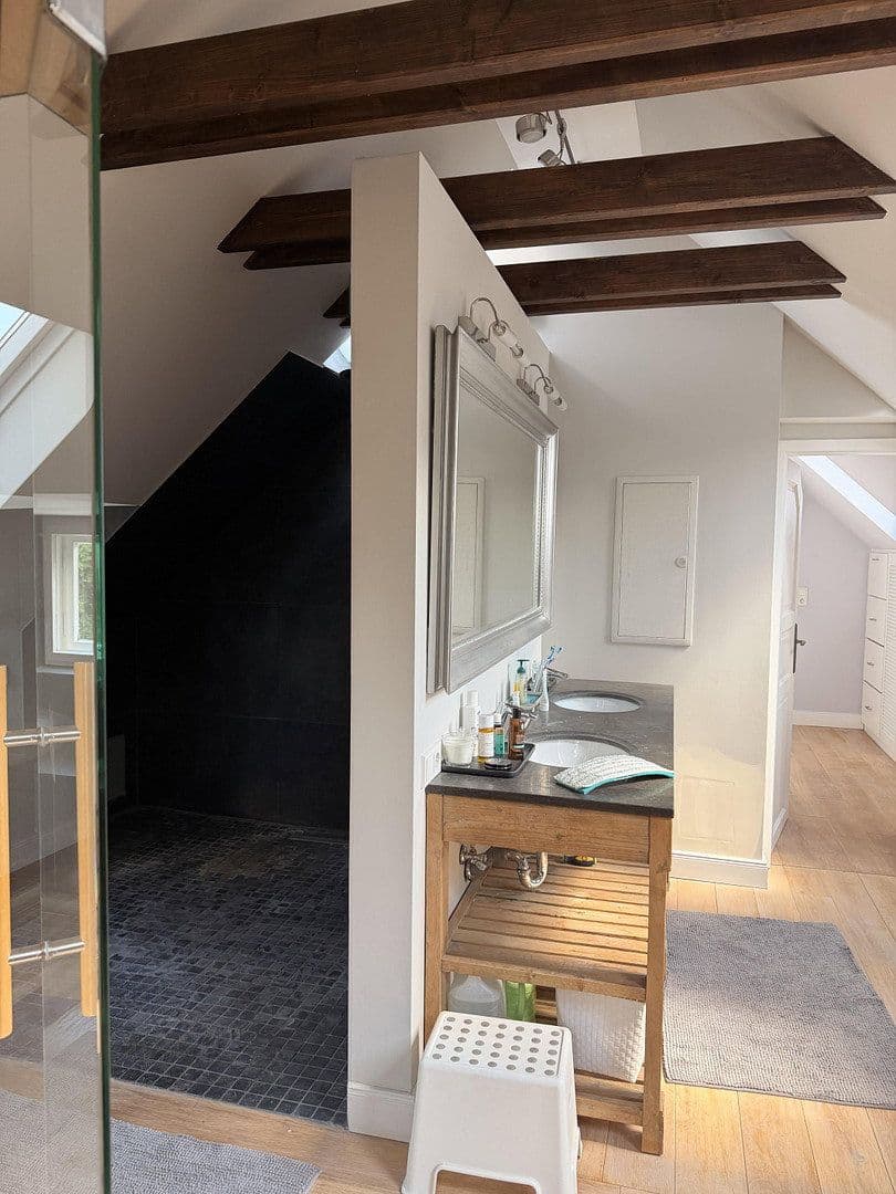 Prodej domu 260 m², pozemek 821 m², Berlin, Berlín Prodej domu 260 m², pozemek 821 m², Berlin, Berlín