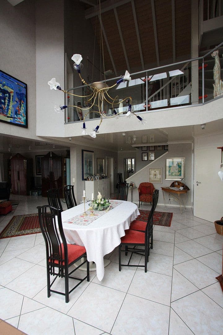 Prodej domu 274 m², pozemek 994 m², Öhringen, Bádensko-Württembersko Prodej domu 274 m², pozemek 994 m², Öhringen, Bádensko-Württembersko