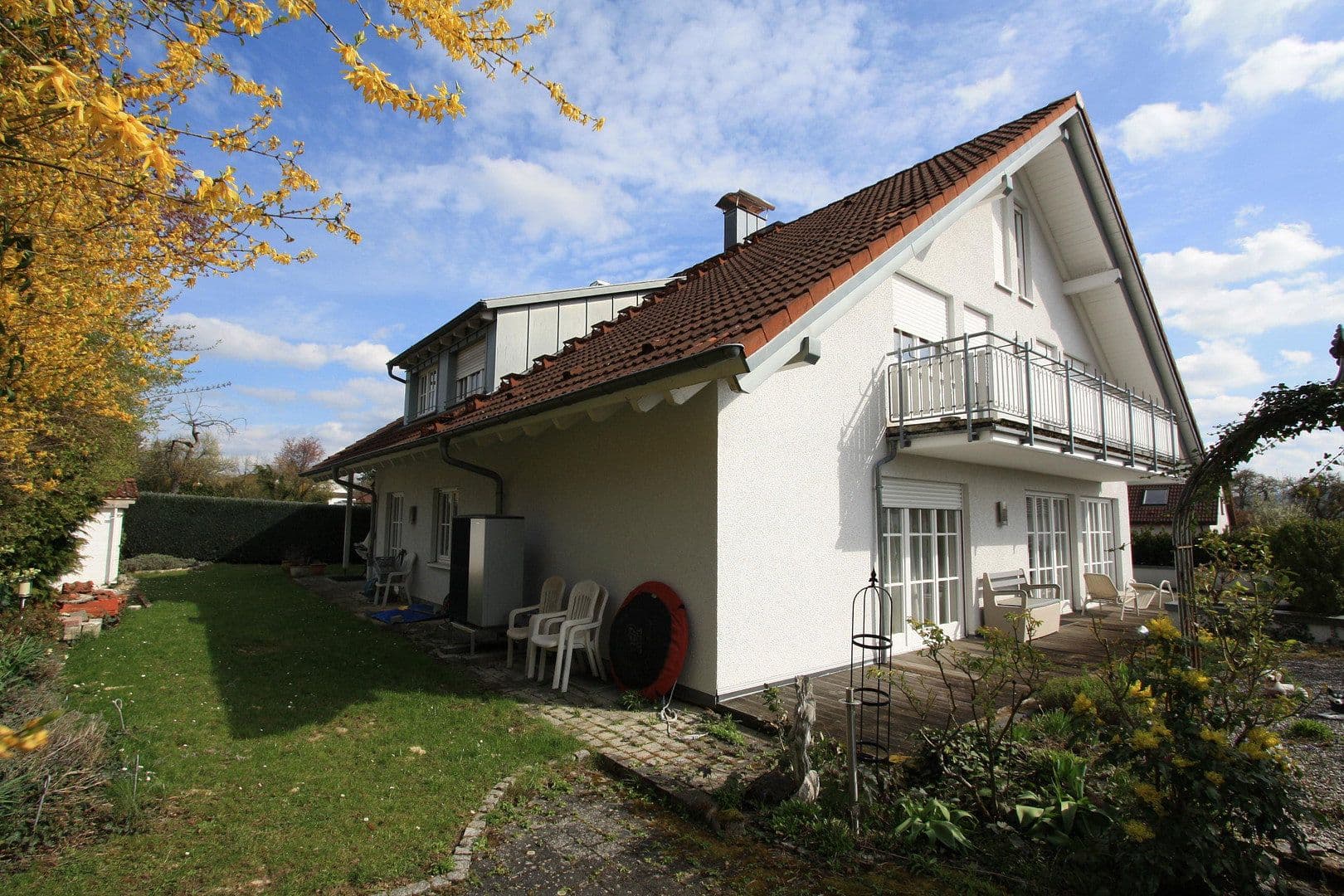 Prodej domu 274 m², pozemek 994 m², Öhringen, Bádensko-Württembersko Prodej domu 274 m², pozemek 994 m², Öhringen, Bádensko-Württembersko