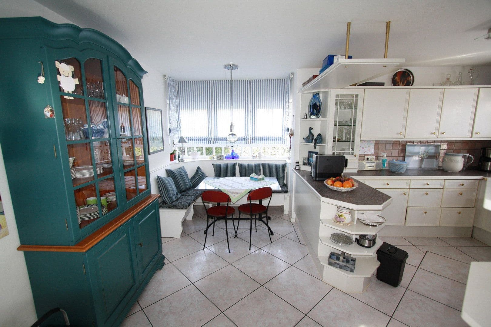 Prodej domu 274 m², pozemek 994 m², Öhringen, Bádensko-Württembersko Prodej domu 274 m², pozemek 994 m², Öhringen, Bádensko-Württembersko