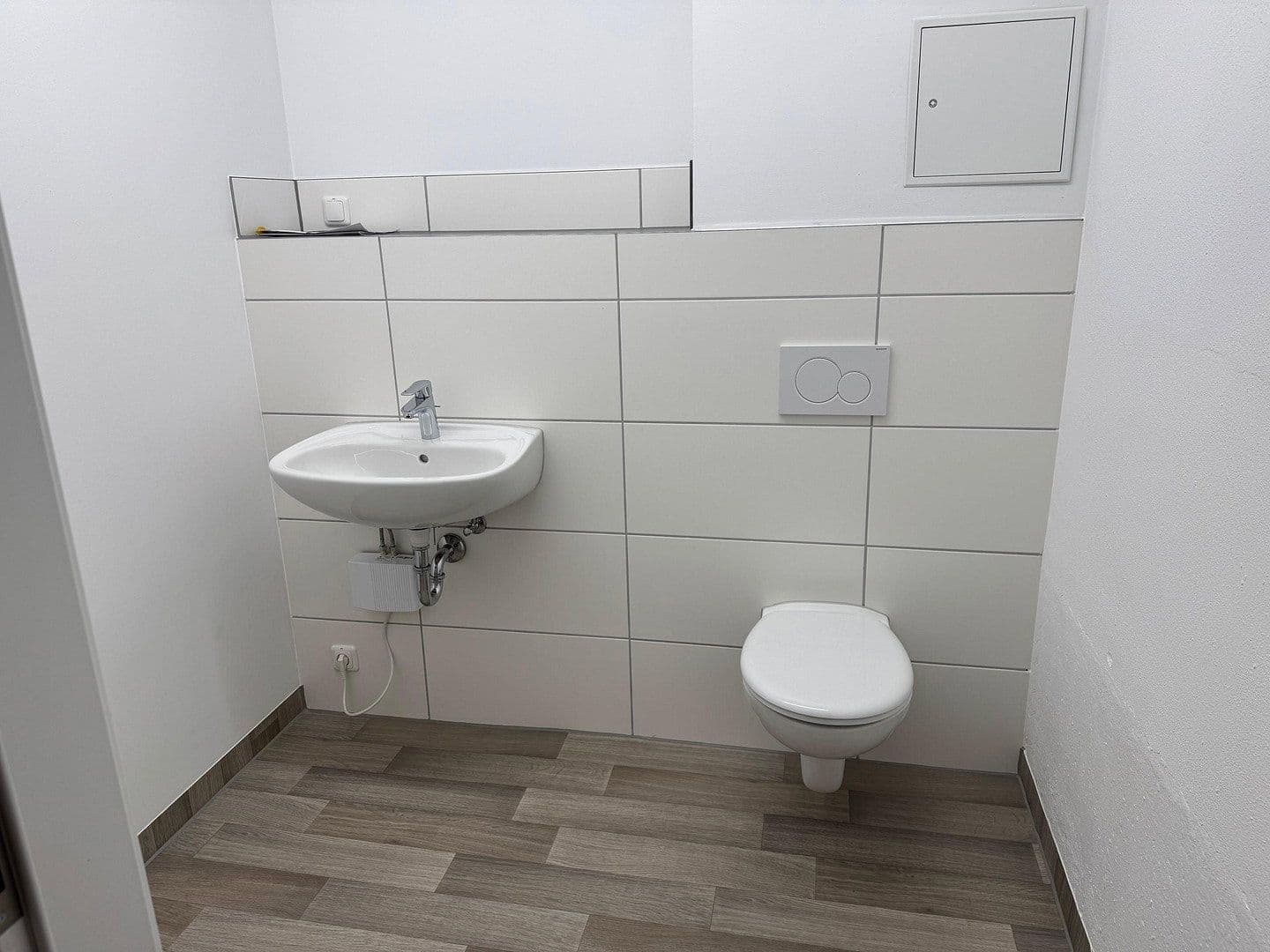 Pronájem nebytového prostoru 212 m², Dohna, Sasko Pronájem nebytového prostoru 212 m², Dohna, Sasko