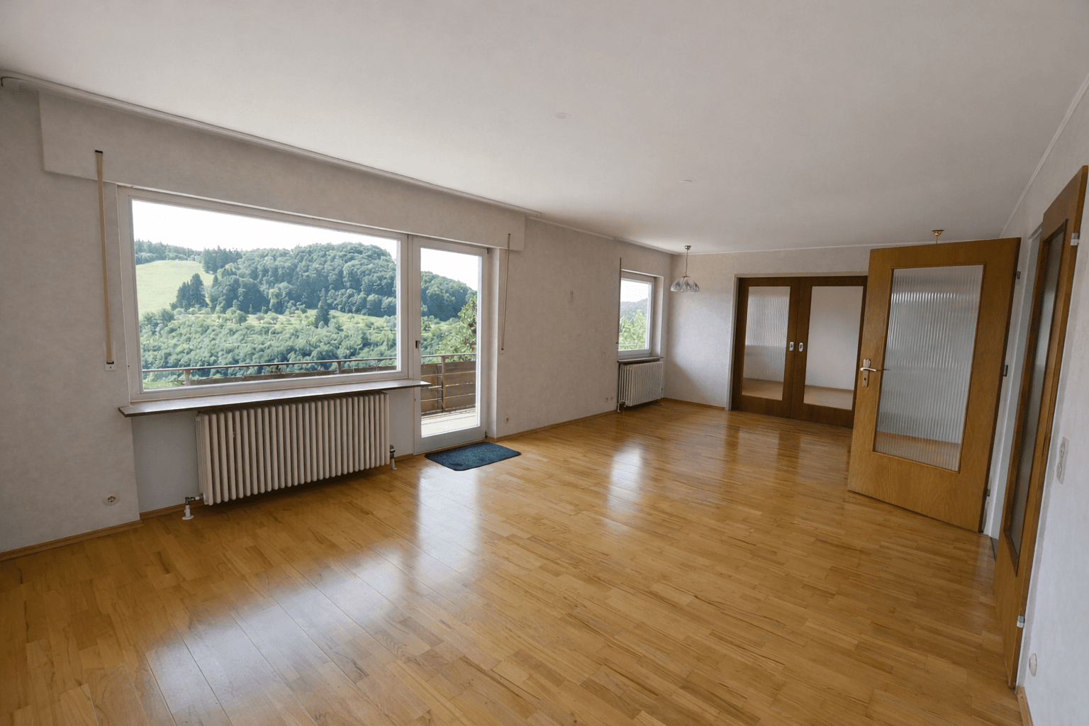 Prodej domu 164 m², pozemek 500 m², Albstadt, Bádensko-Württembersko Prodej domu 164 m², pozemek 500 m², Albstadt, Bádensko-Württembersko