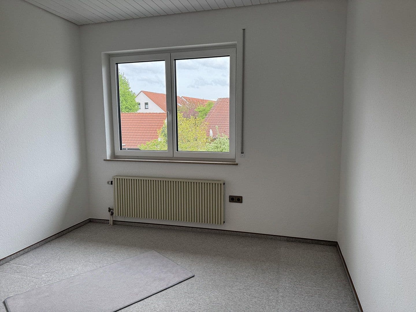 Pronájem domu 124 m², pozemek 239 m², Nördlingen, Bavorsko Pronájem domu 124 m², pozemek 239 m², Nördlingen, Bavorsko