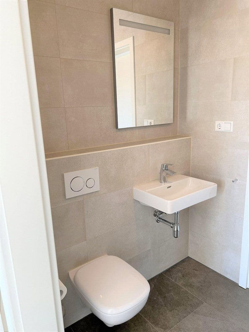 Prodej bytu 6+1 192 m², Am Hang 17, Wiesloch, Bádensko-Württembersko Prodej bytu 6+1 192 m², Am Hang 17, Wiesloch, Bádensko-Württembersko