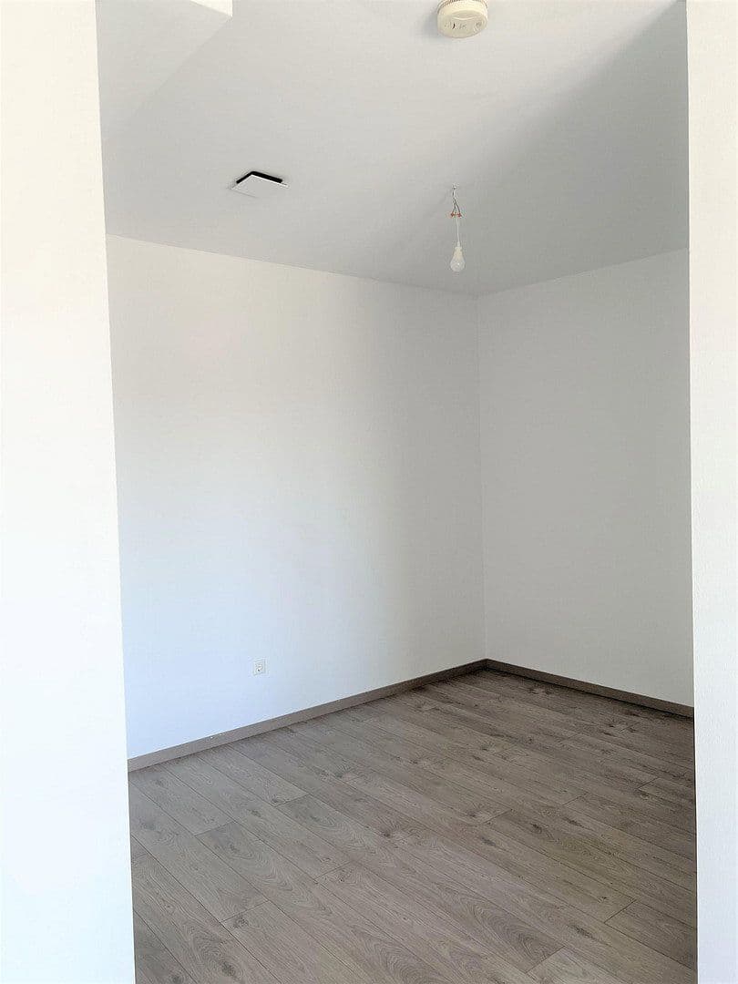 Prodej bytu 6+1 192 m², Am Hang 17, Wiesloch, Bádensko-Württembersko Prodej bytu 6+1 192 m², Am Hang 17, Wiesloch, Bádensko-Württembersko