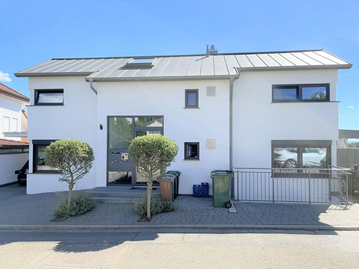 Prodej bytu 6+1 192 m², Am Hang 17, Wiesloch, Bádensko-Württembersko Prodej bytu 6+1 192 m², Am Hang 17, Wiesloch, Bádensko-Württembersko