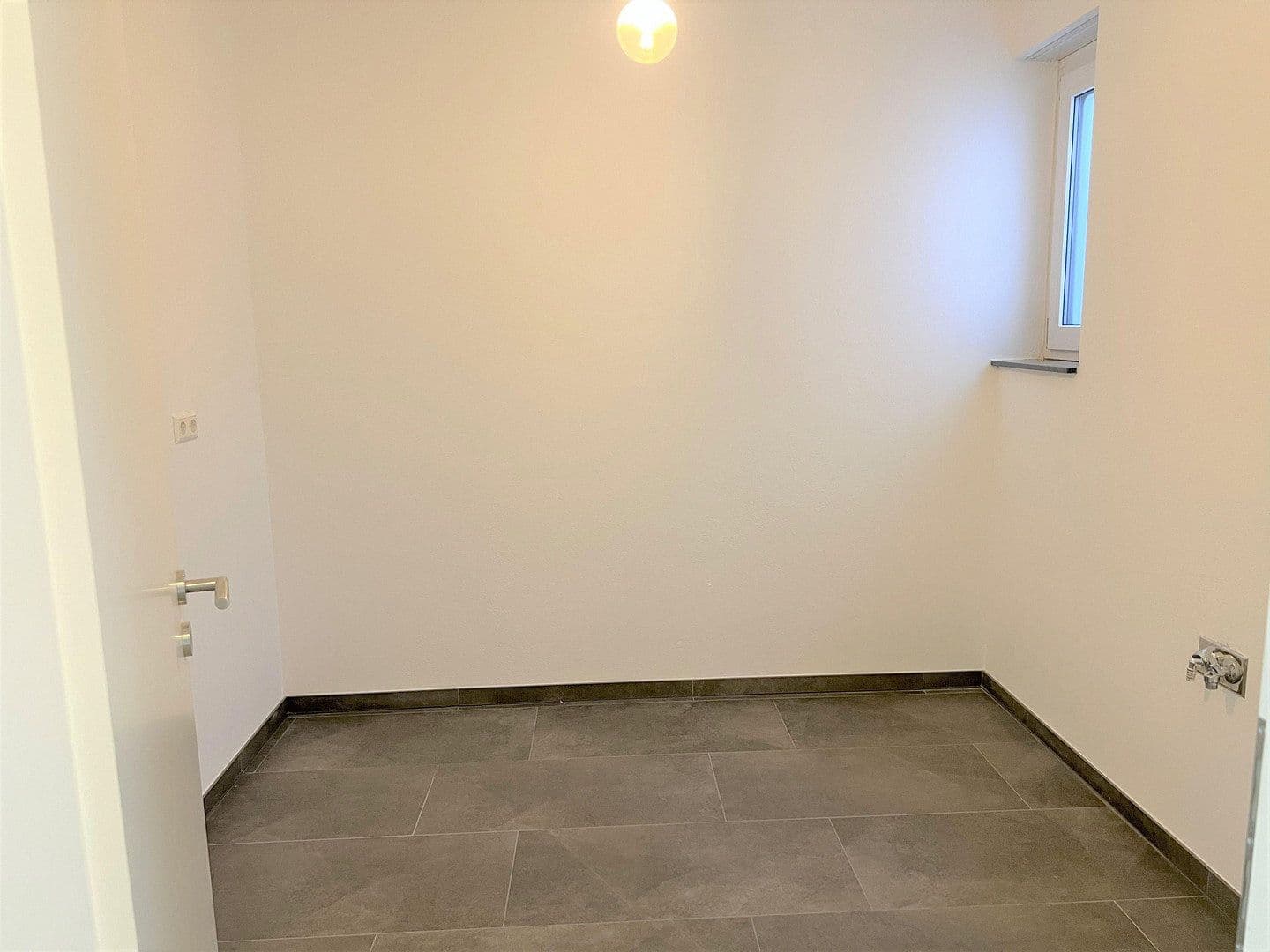 Prodej bytu 6+1 192 m², Am Hang 17, Wiesloch, Bádensko-Württembersko Prodej bytu 6+1 192 m², Am Hang 17, Wiesloch, Bádensko-Württembersko