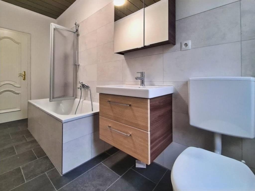 Pronájem bytu 3+1 106 m², Bergmannstr. 15, Hildesheim, Dolní Sasko Pronájem bytu 3+1 106 m², Bergmannstr. 15, Hildesheim, Dolní Sasko