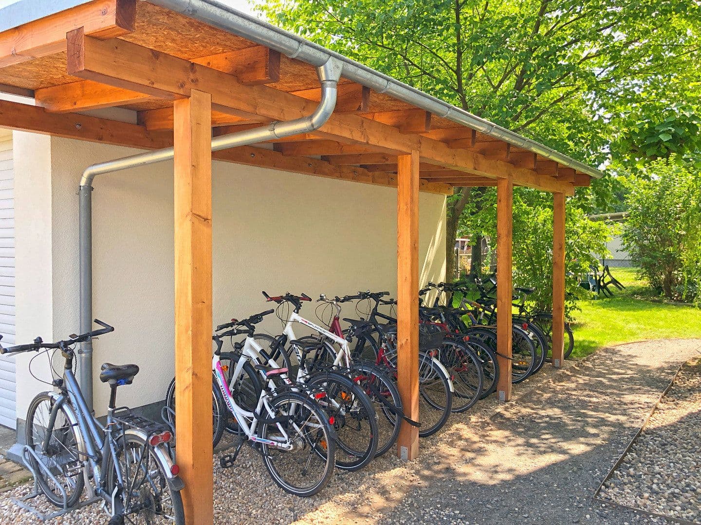 Pronájem bytu 3+1 79 m², Wormser Straße, Dresden, Sasko Pronájem bytu 3+1 79 m², Wormser Straße, Dresden, Sasko