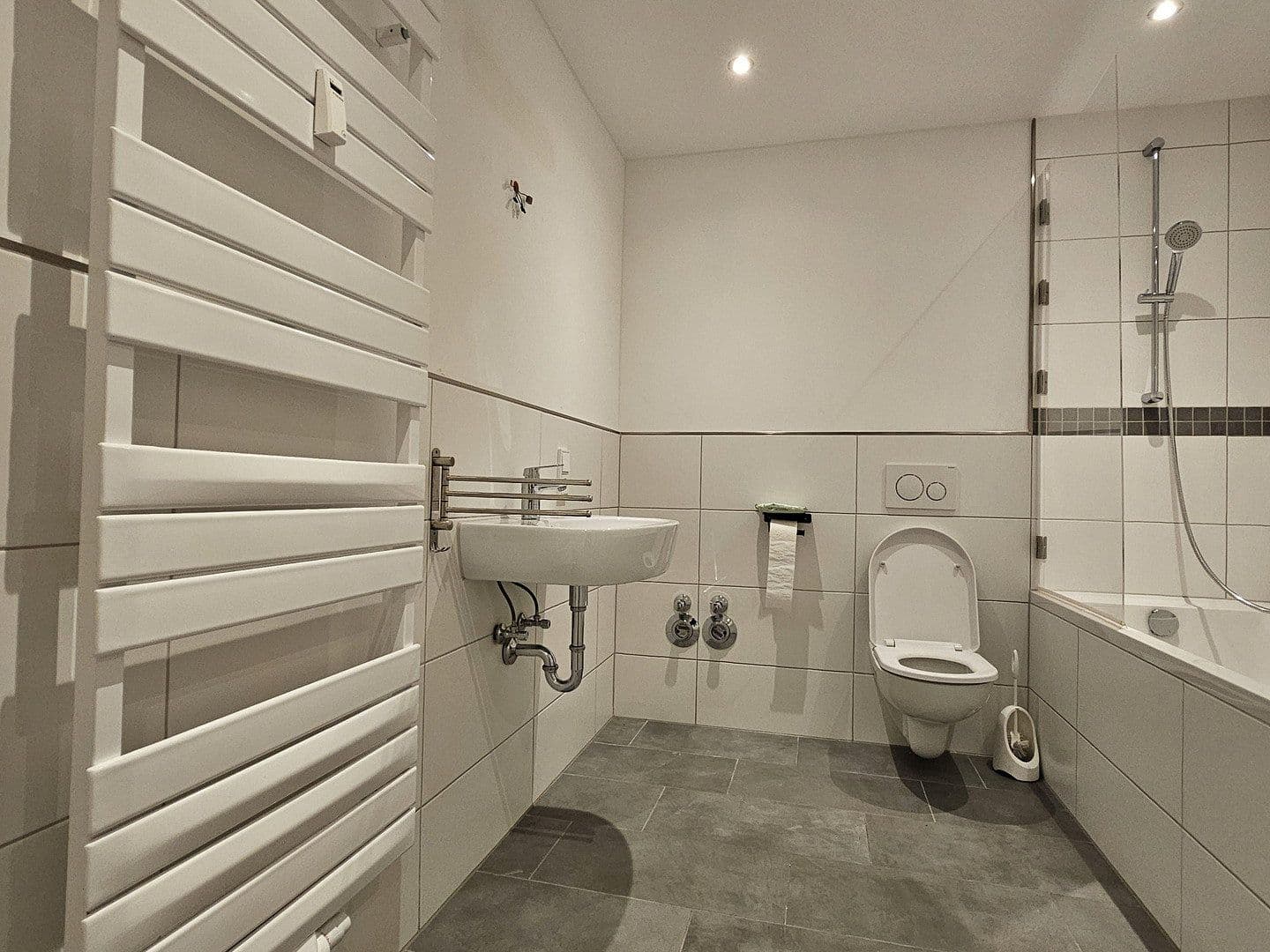 Pronájem bytu 4+1 95 m², Tauberbischofsheim, Bádensko-Württembersko Pronájem bytu 4+1 95 m², Tauberbischofsheim, Bádensko-Württembersko