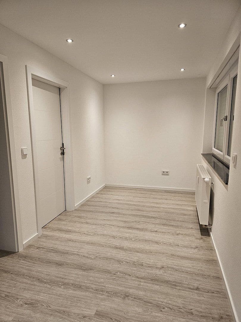 Pronájem bytu 4+1 95 m², Tauberbischofsheim, Bádensko-Württembersko Pronájem bytu 4+1 95 m², Tauberbischofsheim, Bádensko-Württembersko
