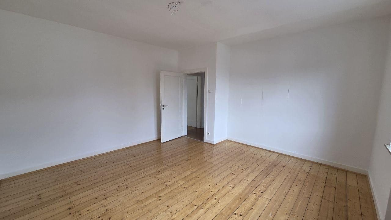 Pronájem bytu 4+1 100 m², Schatenstr. 14, Bielefeld, Severní Porýní-Vestfálsko Pronájem bytu 4+1 100 m², Schatenstr. 14, Bielefeld, Severní Porýní-Vestfálsko