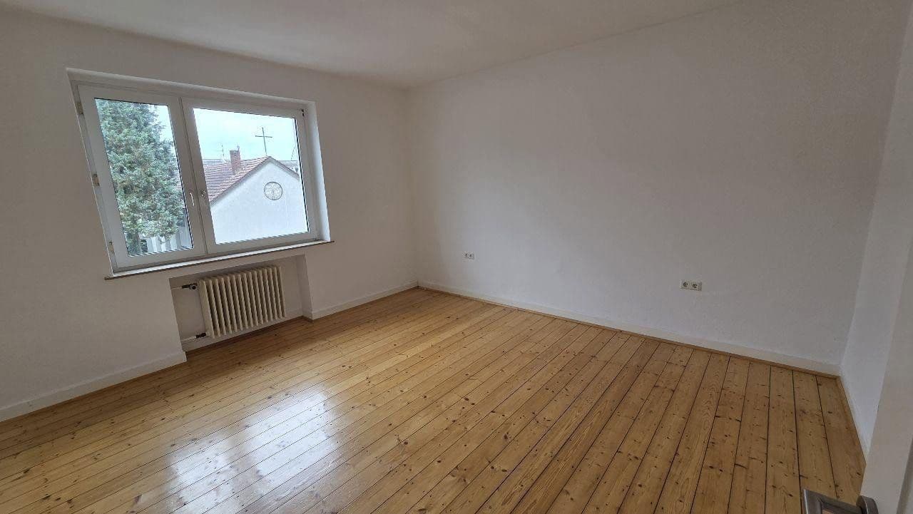Pronájem bytu 4+1 100 m², Schatenstr. 14, Bielefeld, Severní Porýní-Vestfálsko Pronájem bytu 4+1 100 m², Schatenstr. 14, Bielefeld, Severní Porýní-Vestfálsko