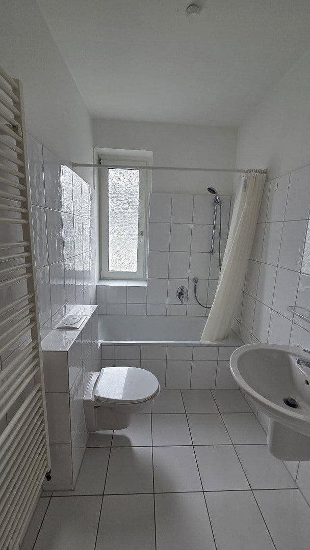 Pronájem bytu 4+1 100 m², Schatenstr. 14, Bielefeld, Severní Porýní-Vestfálsko Pronájem bytu 4+1 100 m², Schatenstr. 14, Bielefeld, Severní Porýní-Vestfálsko