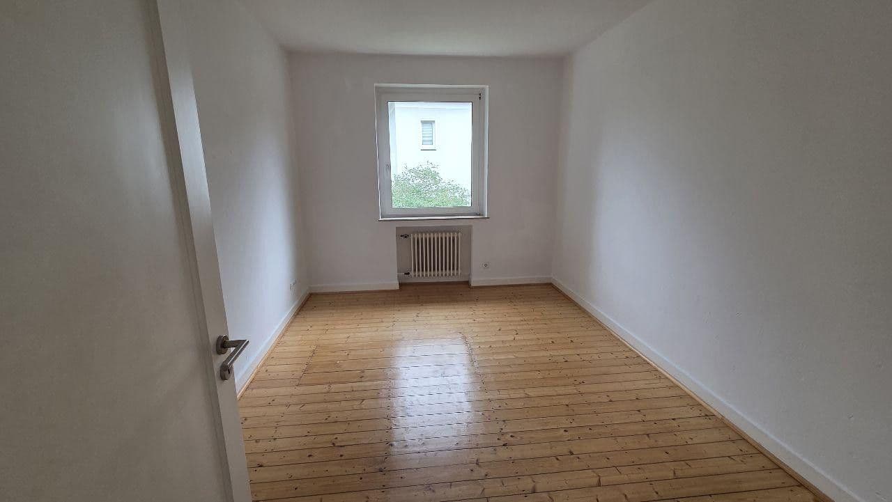 Pronájem bytu 4+1 100 m², Schatenstr. 14, Bielefeld, Severní Porýní-Vestfálsko Pronájem bytu 4+1 100 m², Schatenstr. 14, Bielefeld, Severní Porýní-Vestfálsko