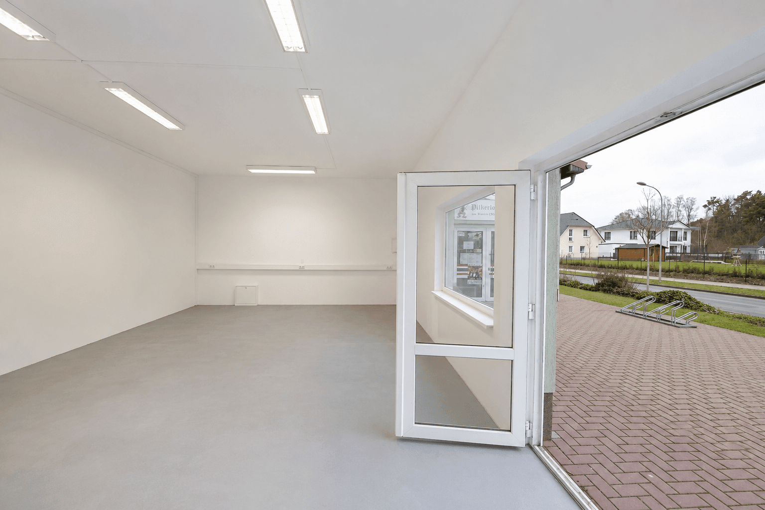 Pronájem nebytového prostoru 50 m², Ernst Thälmann Straße 9, Rehfelde, Braniborsko Pronájem nebytového prostoru 50 m², Ernst Thälmann Straße 9, Rehfelde, Braniborsko
