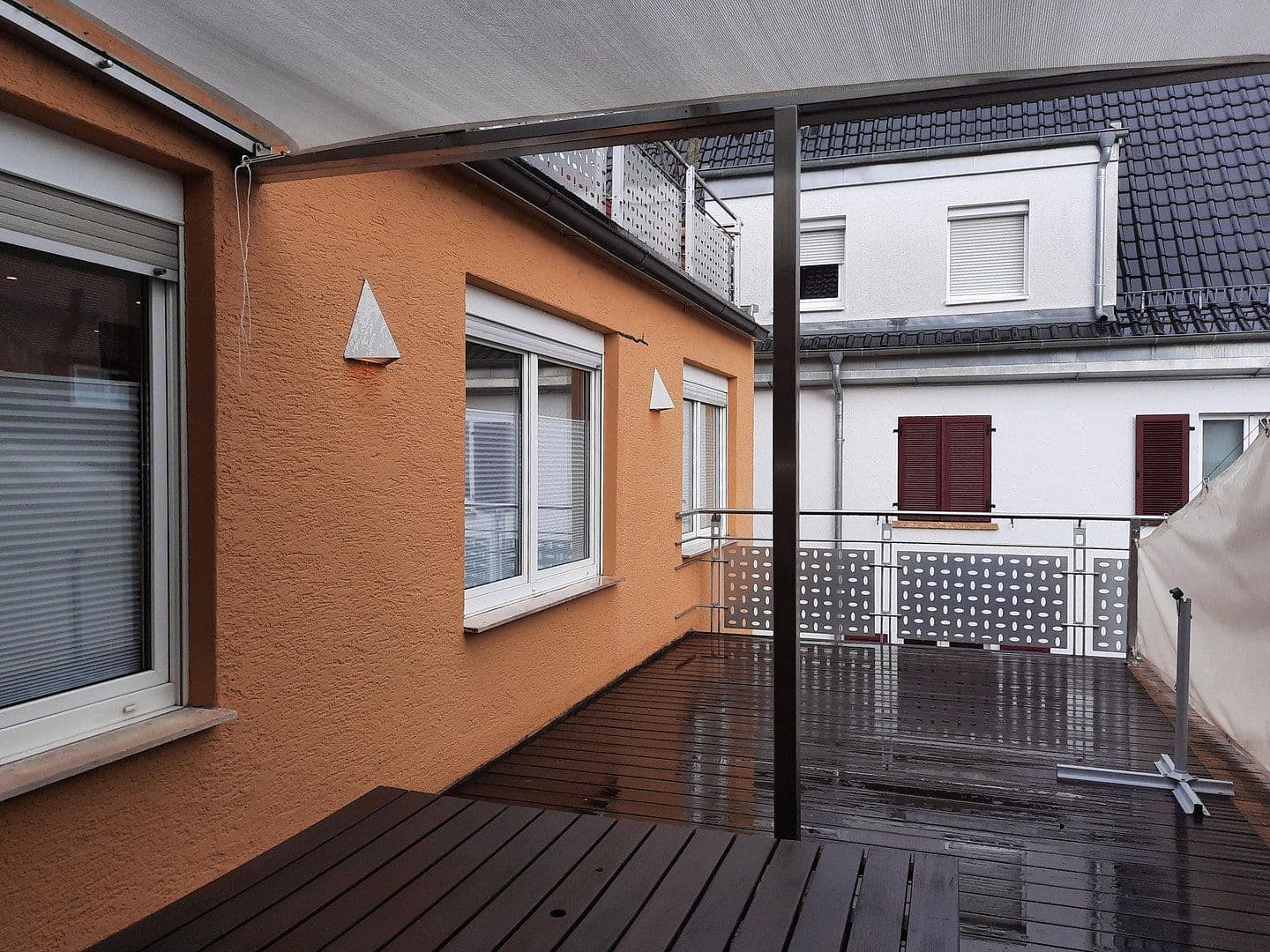 Pronájem bytu 3+1 78 m², Fellbach, Bádensko-Württembersko Pronájem bytu 3+1 78 m², Fellbach, Bádensko-Württembersko