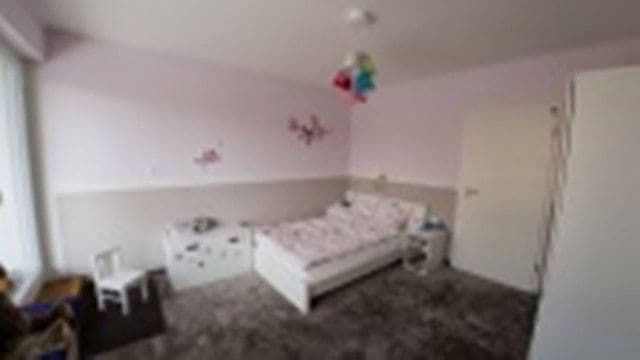 Pronájem domu 290 m², pozemek 680 m², Thumenberger Weg 130, Nuernberg, Bavorsko Pronájem domu 290 m², pozemek 680 m², Thumenberger Weg 130, Nuernberg, Bavorsko
