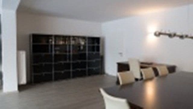 Pronájem domu 290 m², pozemek 680 m², Thumenberger Weg 130, Nuernberg, Bavorsko Pronájem domu 290 m², pozemek 680 m², Thumenberger Weg 130, Nuernberg, Bavorsko