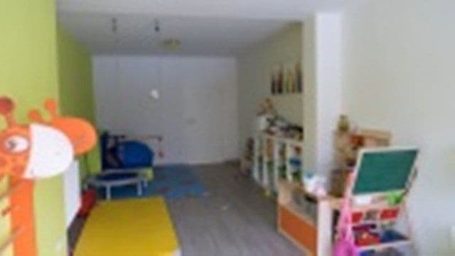 Pronájem domu 290 m², pozemek 680 m², Thumenberger Weg 130, Nuernberg, Bavorsko Pronájem domu 290 m², pozemek 680 m², Thumenberger Weg 130, Nuernberg, Bavorsko