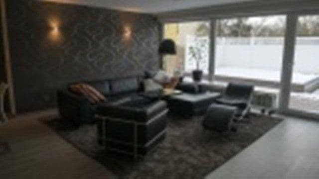 Pronájem domu 290 m², pozemek 680 m², Thumenberger Weg 130, Nuernberg, Bavorsko Pronájem domu 290 m², pozemek 680 m², Thumenberger Weg 130, Nuernberg, Bavorsko