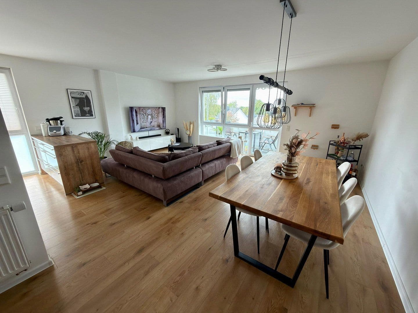 Pronájem bytu 3+1 73 m², Solingen, Severní Porýní-Vestfálsko Pronájem bytu 3+1 73 m², Solingen, Severní Porýní-Vestfálsko