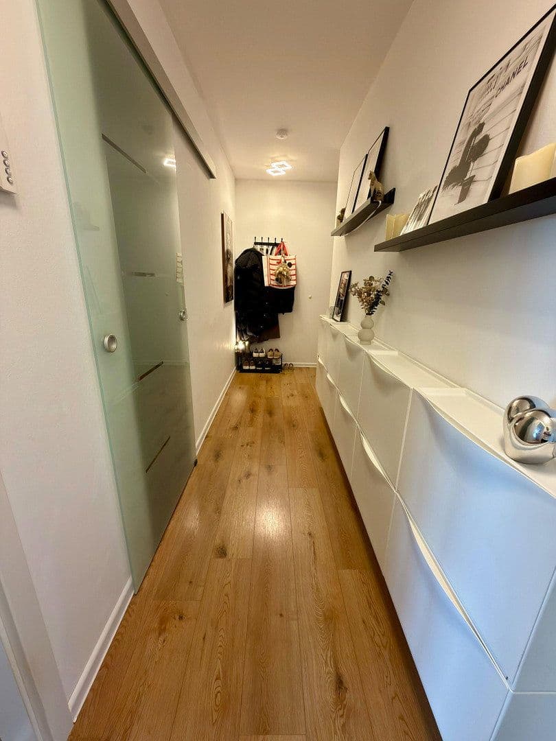 Pronájem bytu 3+1 73 m², Solingen, Severní Porýní-Vestfálsko Pronájem bytu 3+1 73 m², Solingen, Severní Porýní-Vestfálsko
