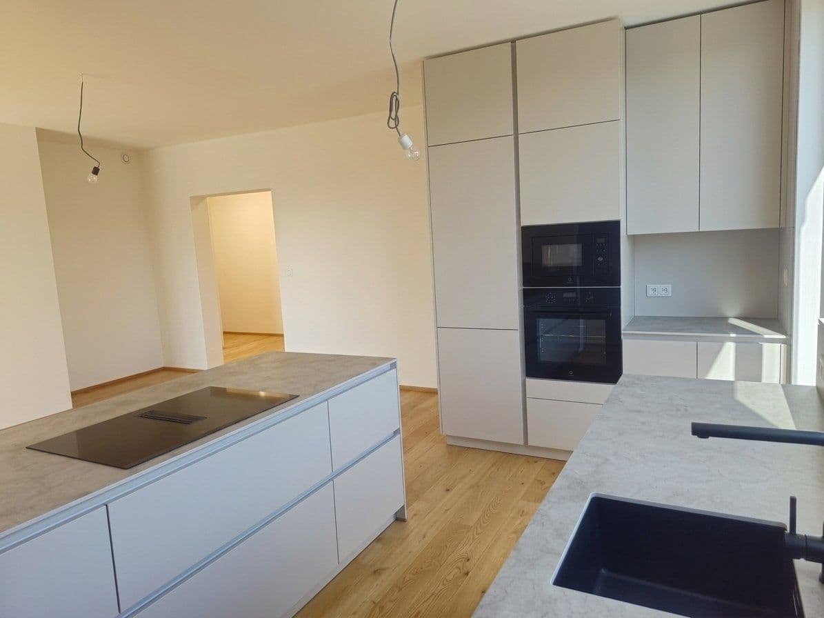 Prodej bytu 4+kk 132 m², Nádražní, Praha, Praha Prodej bytu 4+kk 132 m², Nádražní, Praha, Praha