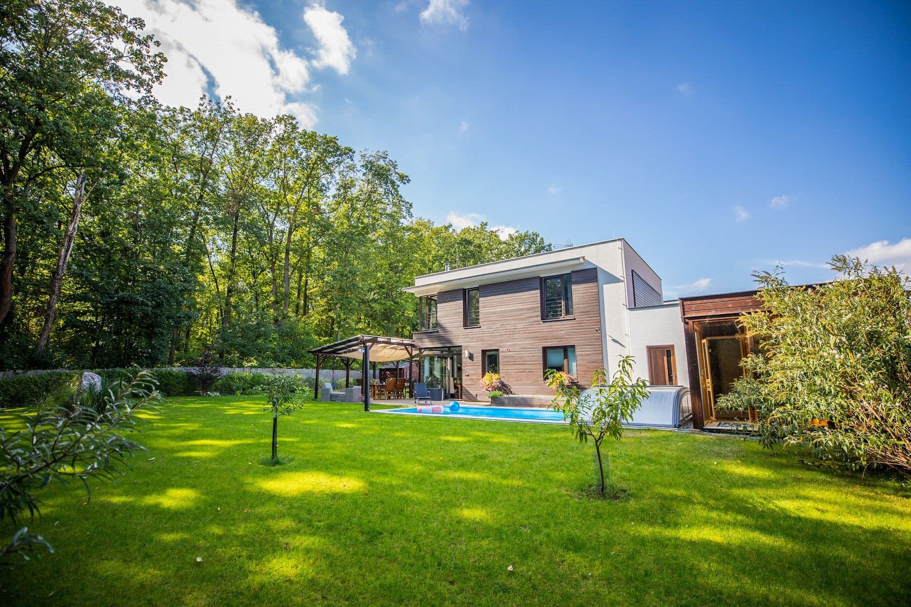 Prodej domu 249 m², pozemek 1.050 m², Minerální, Praha, Praha Prodej domu 249 m², pozemek 1.050 m², Minerální, Praha, Praha
