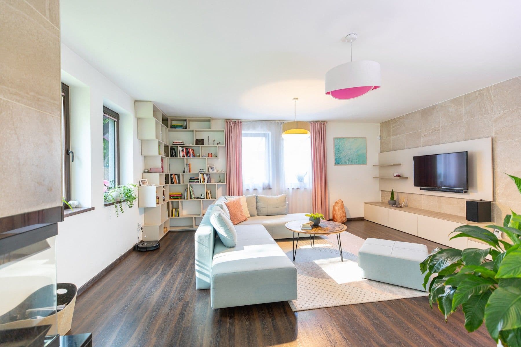 Prodej domu 249 m², pozemek 1.050 m², Minerální, Praha, Praha Prodej domu 249 m², pozemek 1.050 m², Minerální, Praha, Praha