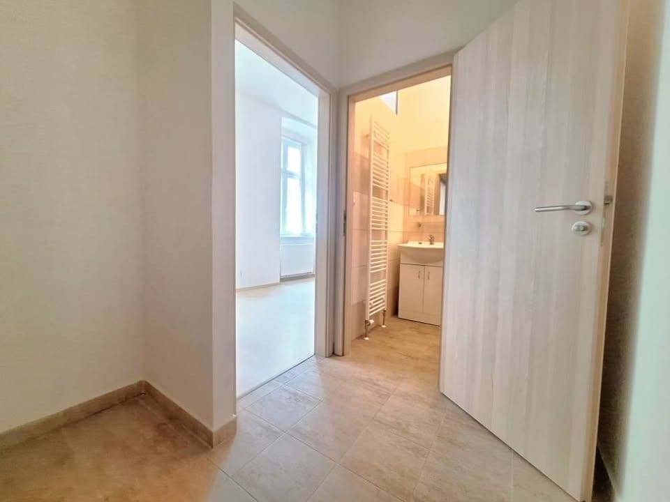 Pronájem bytu 2+kk 35 m², V Šipce, Plzeň, Plzeňský kraj Pronájem bytu 2+kk 35 m², V Šipce, Plzeň, Plzeňský kraj