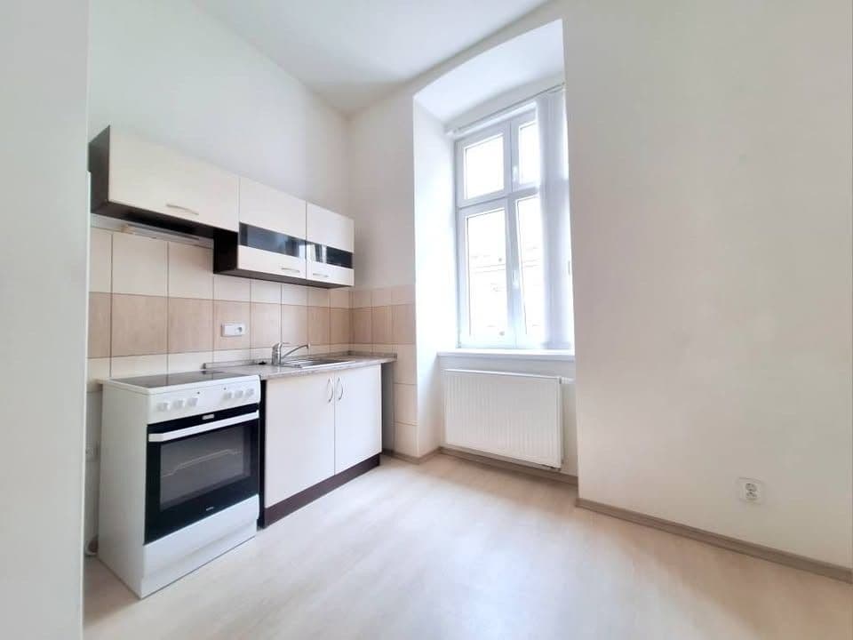 Pronájem bytu 2+kk 35 m², V Šipce, Plzeň, Plzeňský kraj Pronájem bytu 2+kk 35 m², V Šipce, Plzeň, Plzeňský kraj