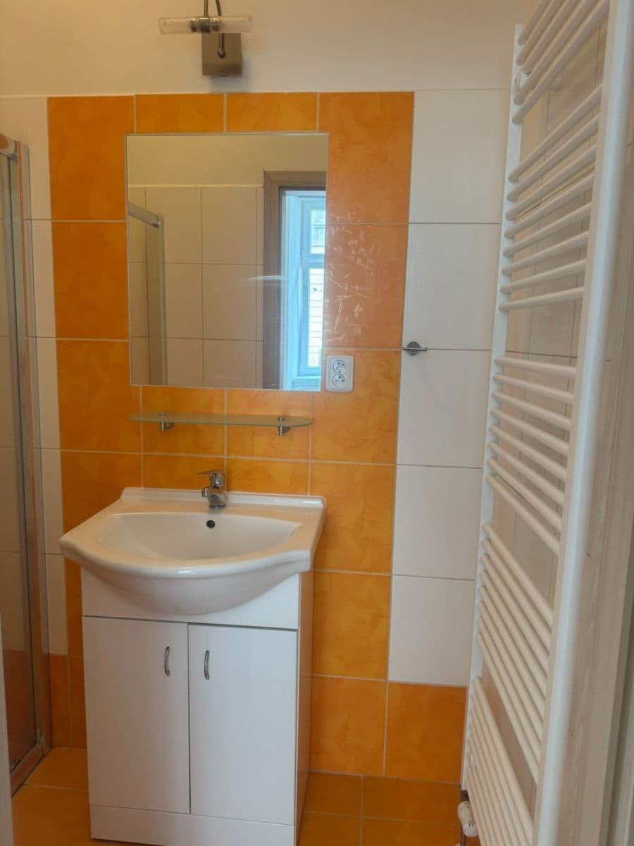 Pronájem bytu 2+kk 35 m², V Šipce, Plzeň, Plzeňský kraj Pronájem bytu 2+kk 35 m², V Šipce, Plzeň, Plzeňský kraj