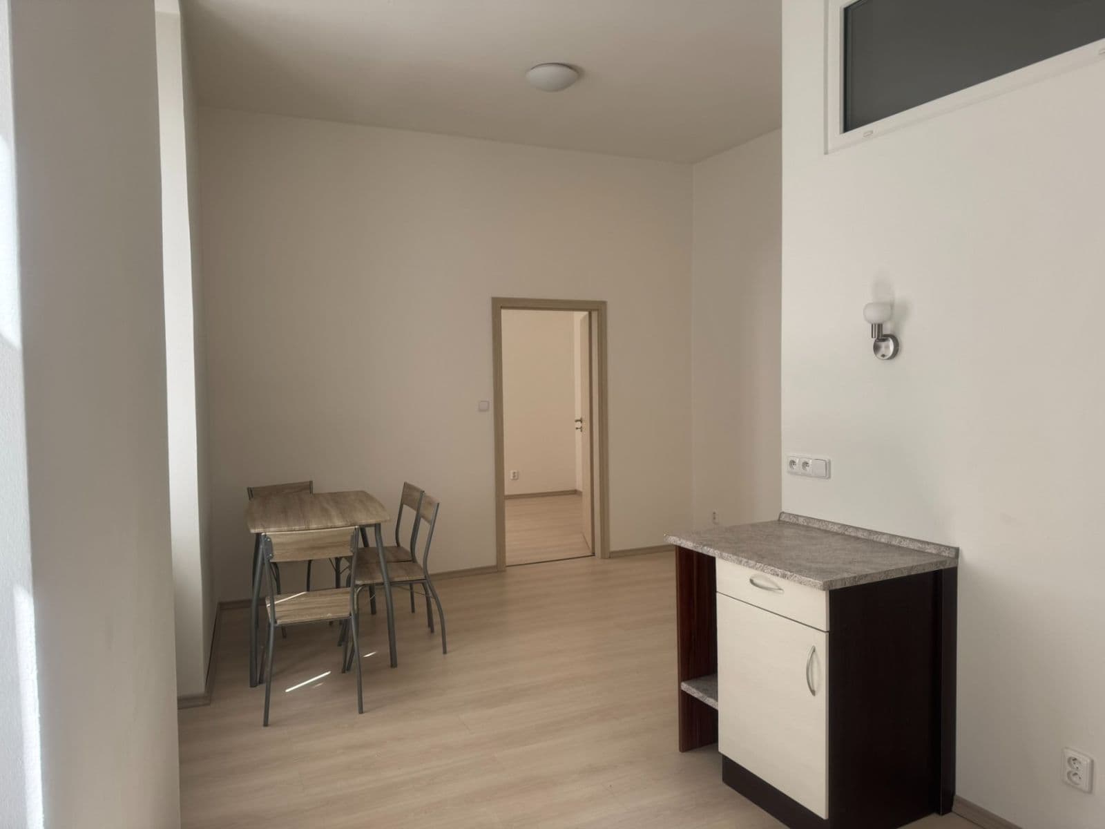 Pronájem bytu 2+kk 35 m², V Šipce, Plzeň, Plzeňský kraj Pronájem bytu 2+kk 35 m², V Šipce, Plzeň, Plzeňský kraj