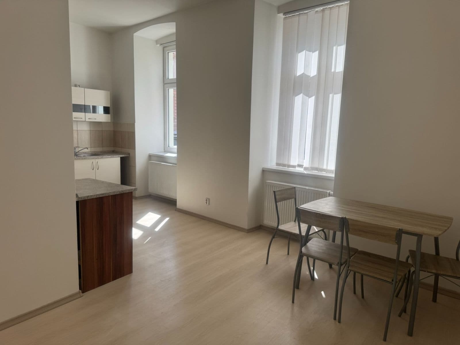 Pronájem bytu 2+kk 35 m², V Šipce, Plzeň, Plzeňský kraj Pronájem bytu 2+kk 35 m², V Šipce, Plzeň, Plzeňský kraj