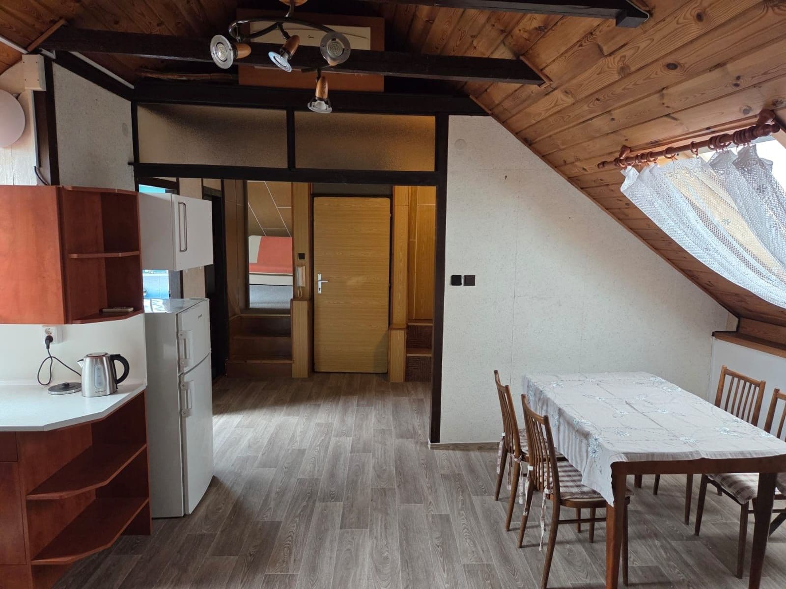 Pronájem bytu 3+kk 100 m², Cacovická, Brno, Jihomoravský kraj Pronájem bytu 3+kk 100 m², Cacovická, Brno, Jihomoravský kraj
