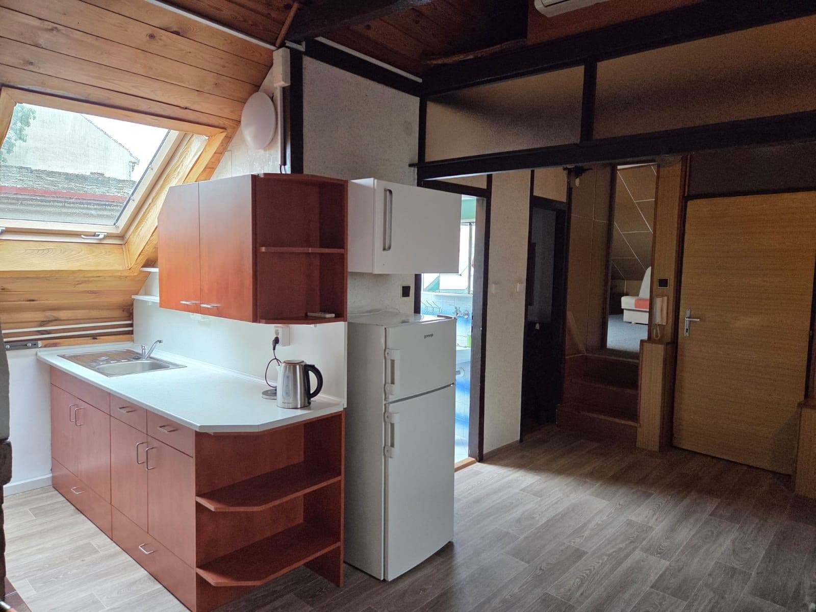 Pronájem bytu 3+kk 100 m², Cacovická, Brno, Jihomoravský kraj Pronájem bytu 3+kk 100 m², Cacovická, Brno, Jihomoravský kraj