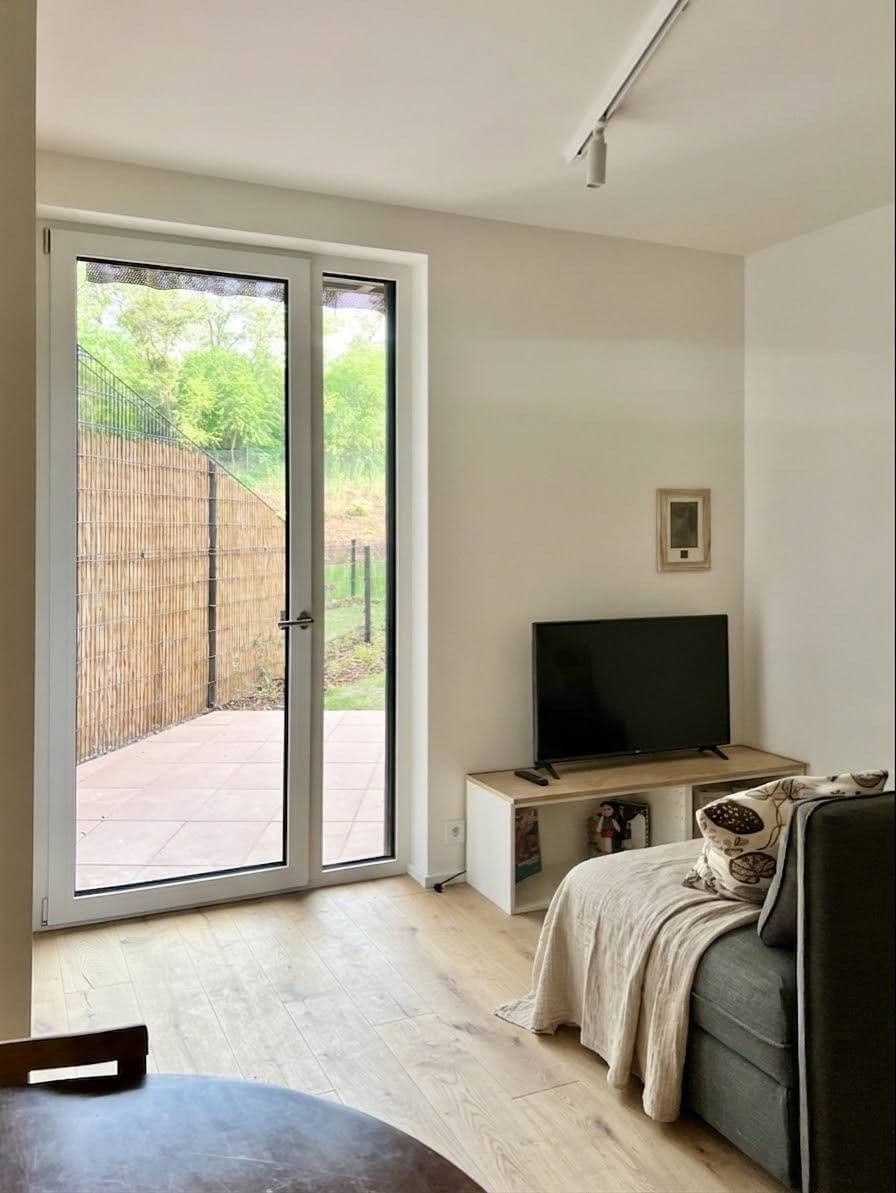 Pronájem bytu 3+kk 54 m², U Komína, Praha, Praha Pronájem bytu 3+kk 54 m², U Komína, Praha, Praha