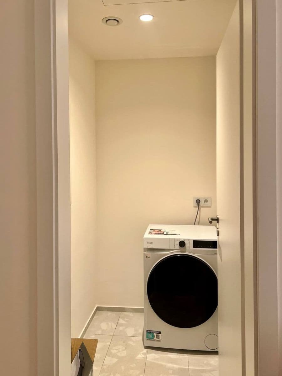 Pronájem bytu 3+kk 54 m², U Komína, Praha, Praha Pronájem bytu 3+kk 54 m², U Komína, Praha, Praha