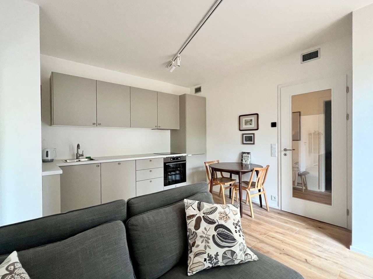 Pronájem bytu 3+kk 54 m², U Komína, Praha, Praha Pronájem bytu 3+kk 54 m², U Komína, Praha, Praha