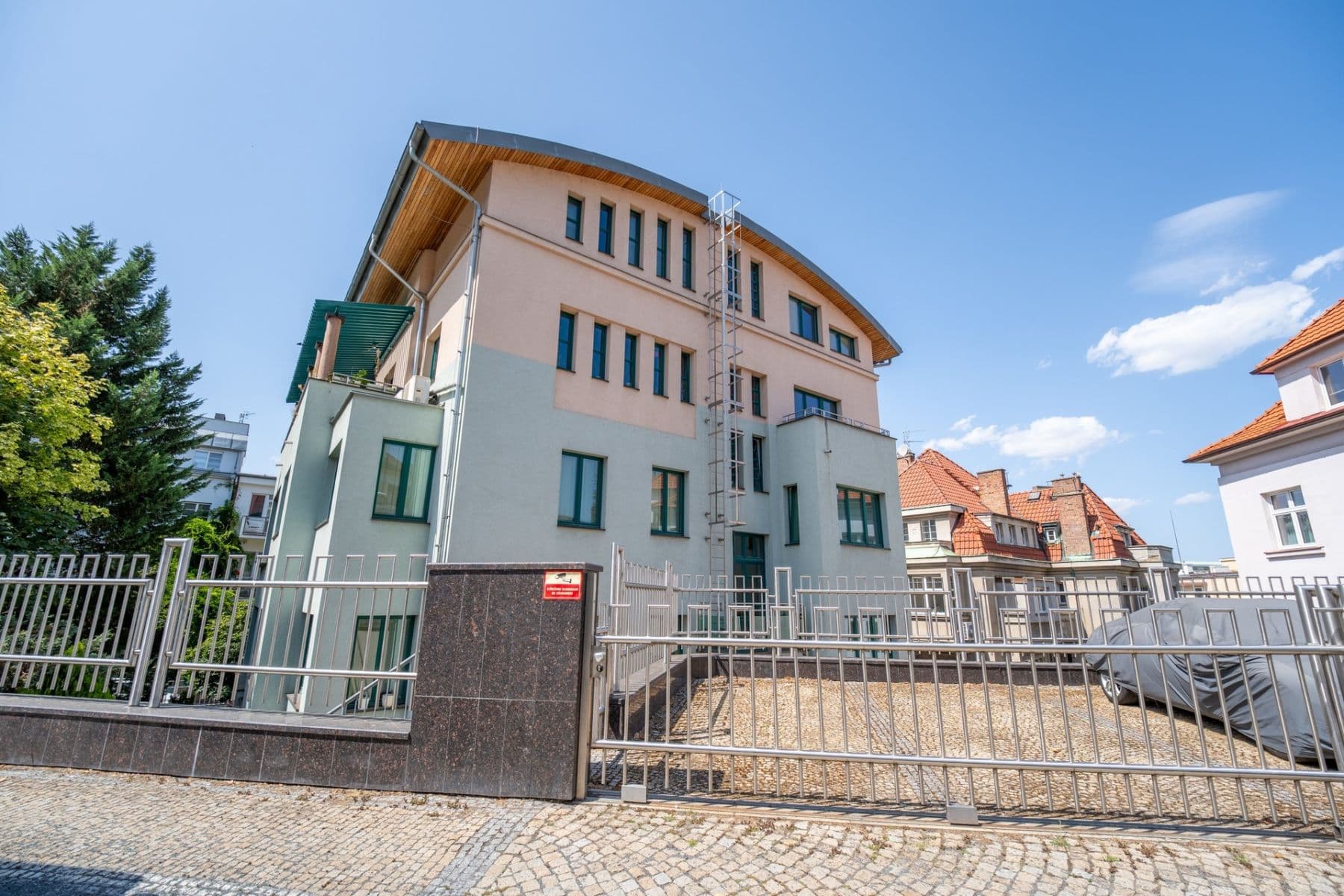 Pronájem bytu 1+kk 35 m², Pravá, Praha, Praha Pronájem bytu 1+kk 35 m², Pravá, Praha, Praha