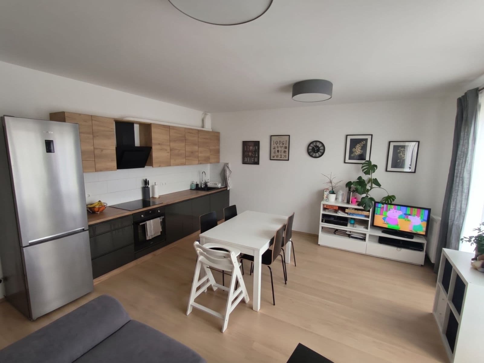 Pronájem bytu 3+kk 83 m², V Kněžívce, Tuchoměřice, Středočeský kraj Pronájem bytu 3+kk 83 m², V Kněžívce, Tuchoměřice, Středočeský kraj