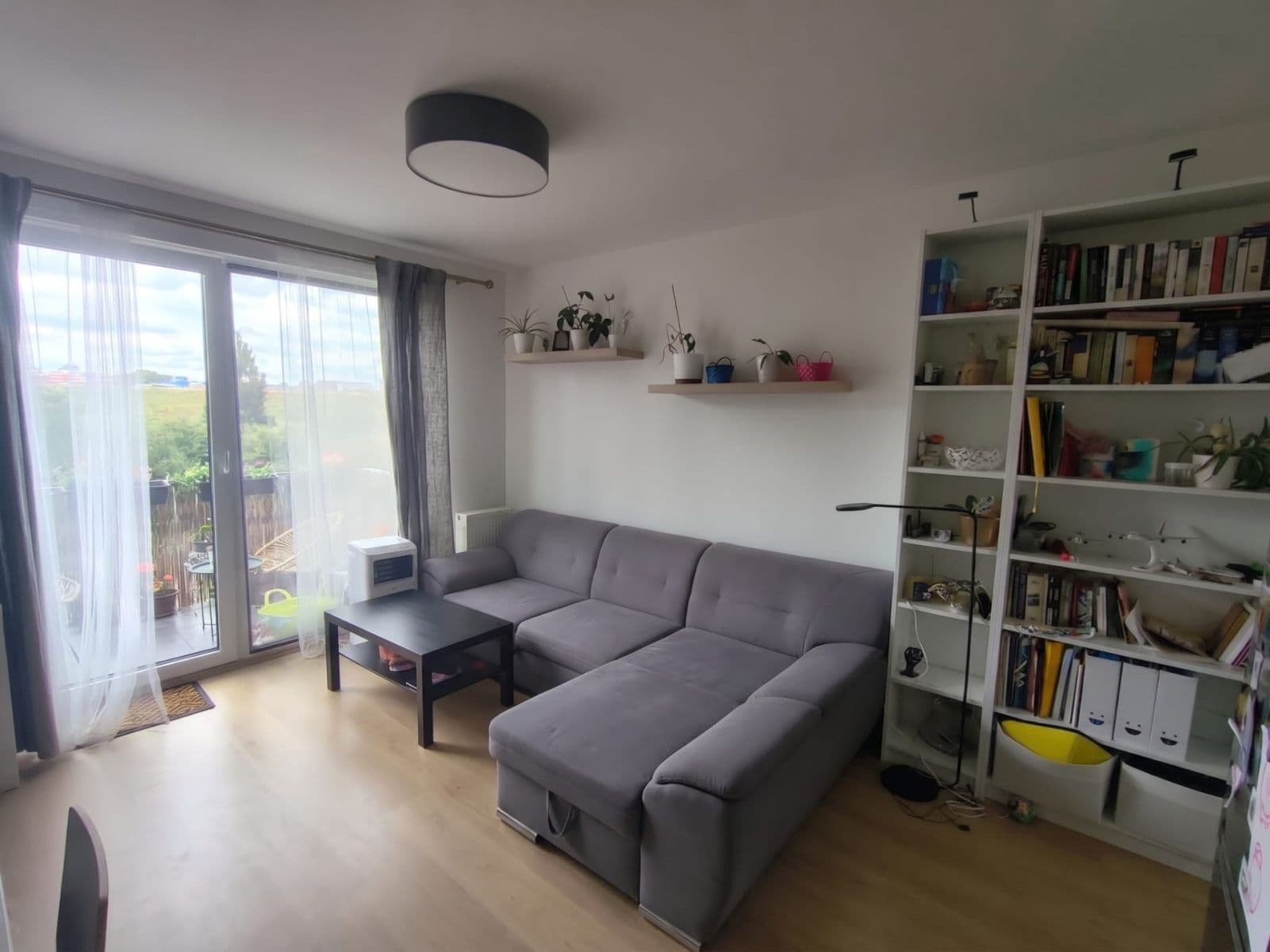 Pronájem bytu 3+kk 83 m², V Kněžívce, Tuchoměřice, Středočeský kraj Pronájem bytu 3+kk 83 m², V Kněžívce, Tuchoměřice, Středočeský kraj