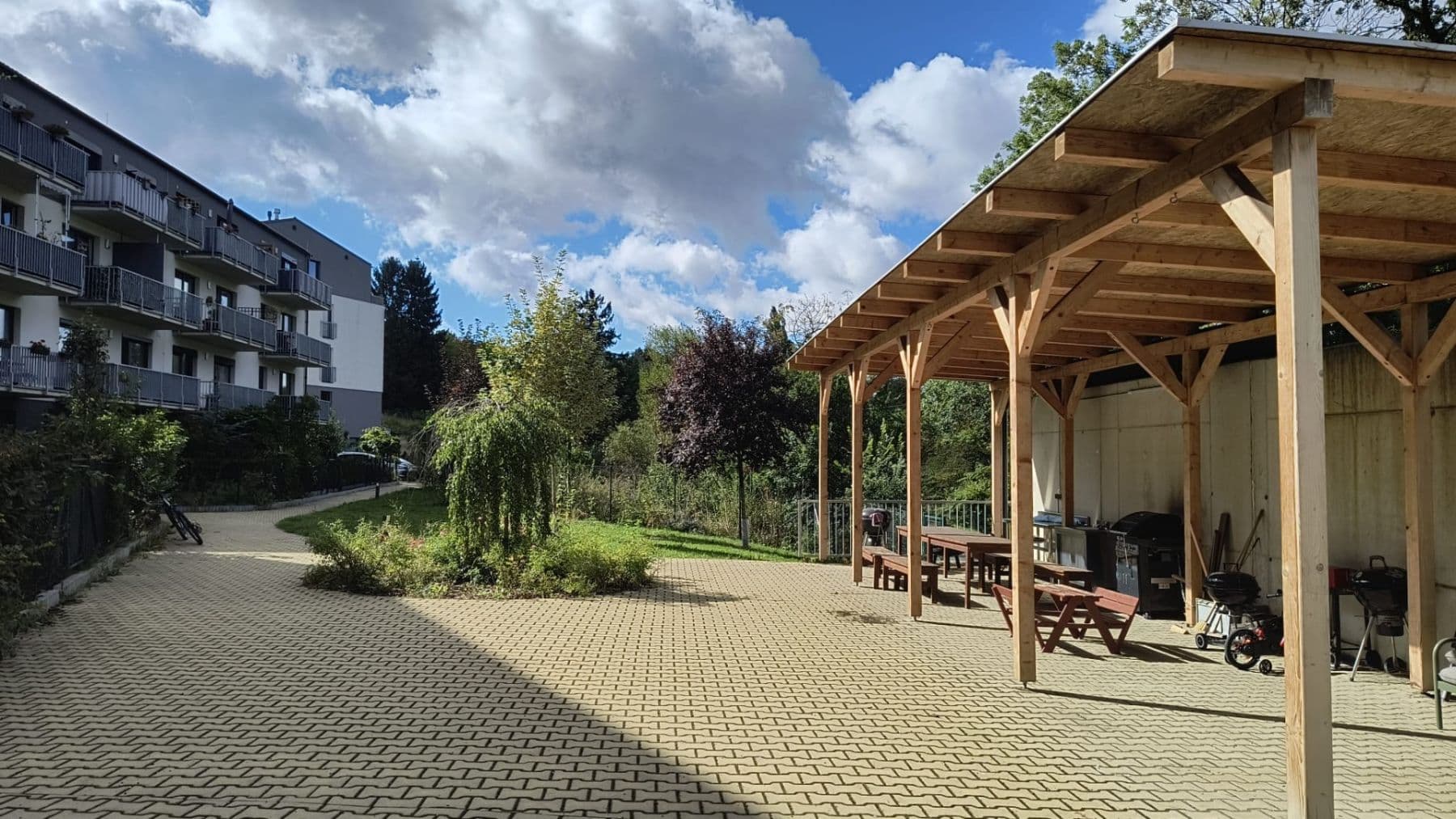 Pronájem bytu 3+kk 83 m², V Kněžívce, Tuchoměřice, Středočeský kraj Pronájem bytu 3+kk 83 m², V Kněžívce, Tuchoměřice, Středočeský kraj