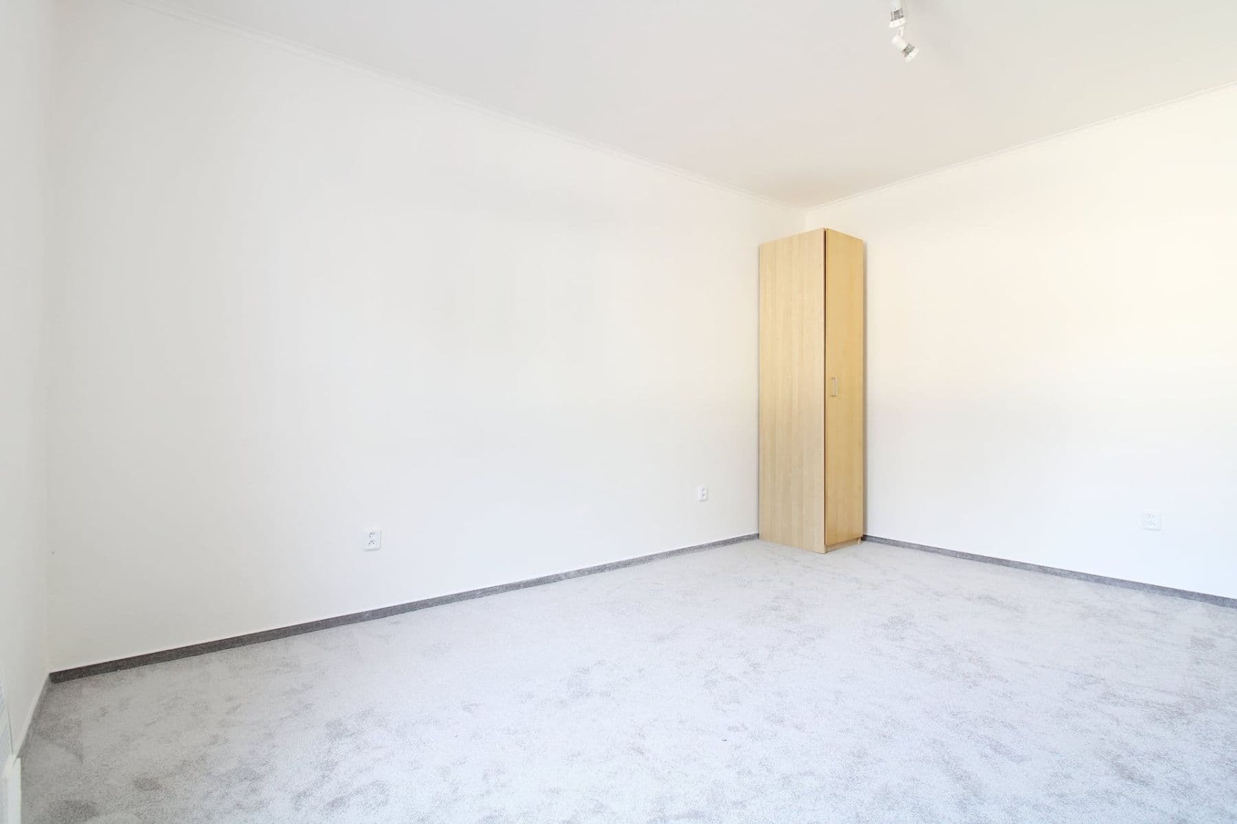 Pronájem bytu 2+1 61 m², Riegrova, Roztoky, Středočeský kraj Pronájem bytu 2+1 61 m², Riegrova, Roztoky, Středočeský kraj