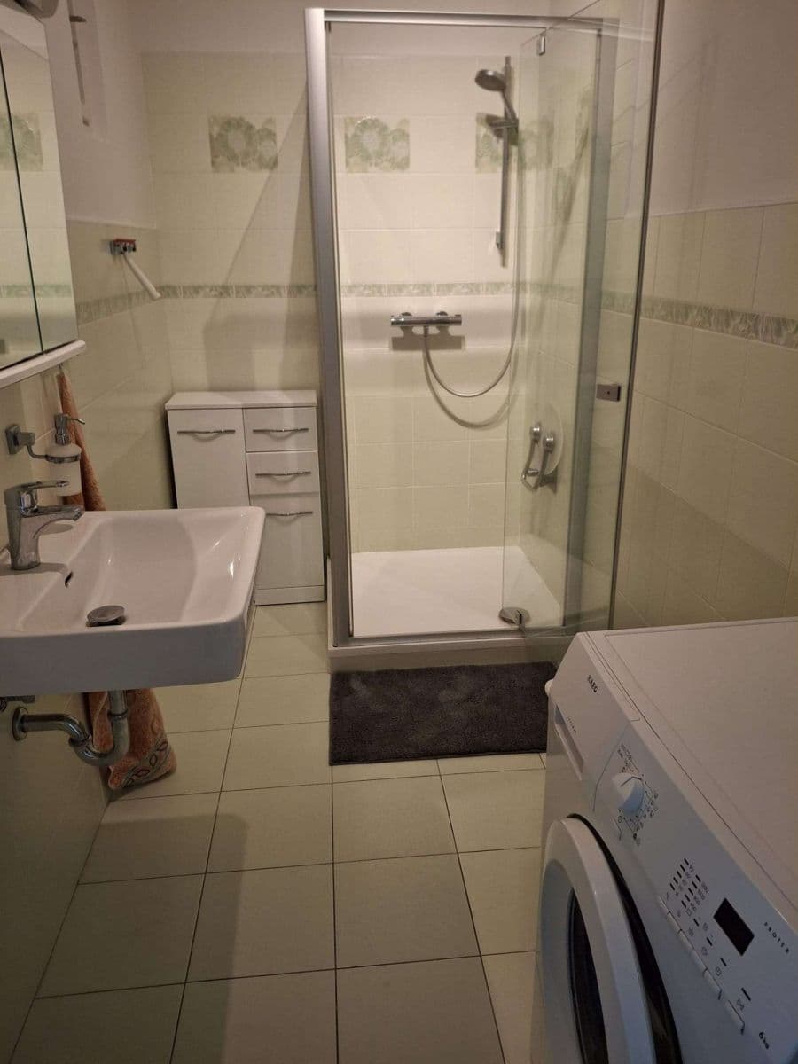 Pronájem bytu 2+1 80 m², Vosmíkových, Praha, Praha Pronájem bytu 2+1 80 m², Vosmíkových, Praha, Praha