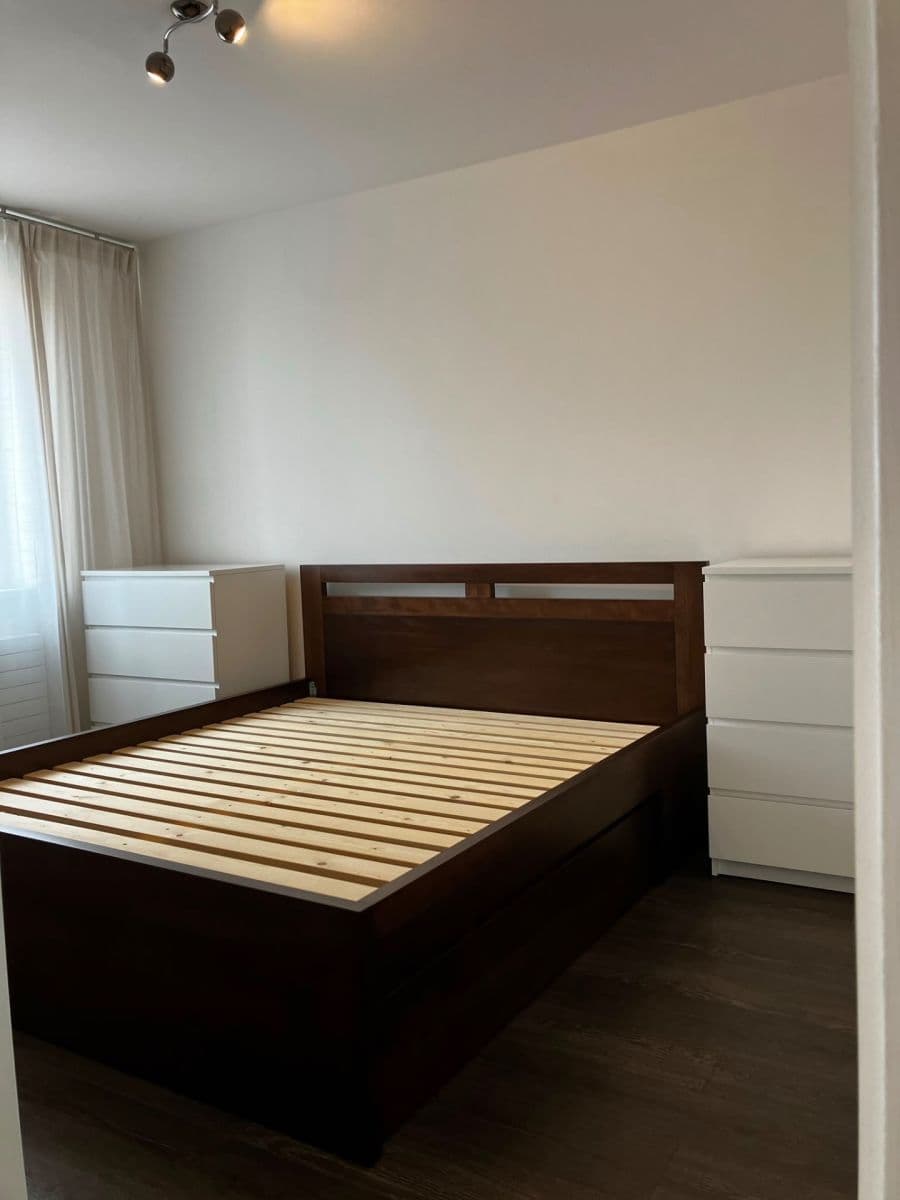 Pronájem bytu 2+kk 46 m², Nezvalova, Olomouc, Olomoucký kraj Pronájem bytu 2+kk 46 m², Nezvalova, Olomouc, Olomoucký kraj