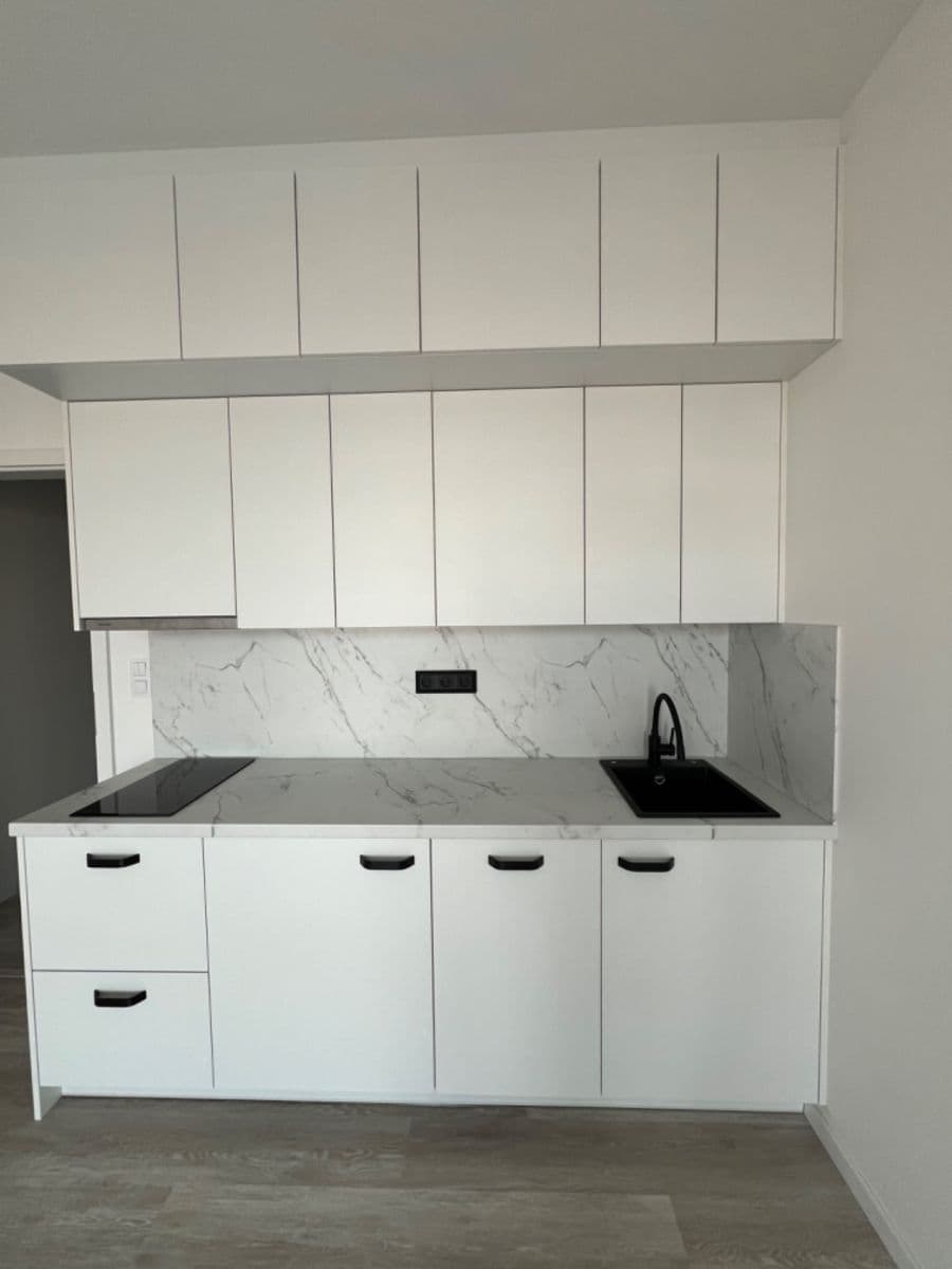 Pronájem bytu 1+kk 29 m², Mladoboleslavská, Praha, Praha Pronájem bytu 1+kk 29 m², Mladoboleslavská, Praha, Praha